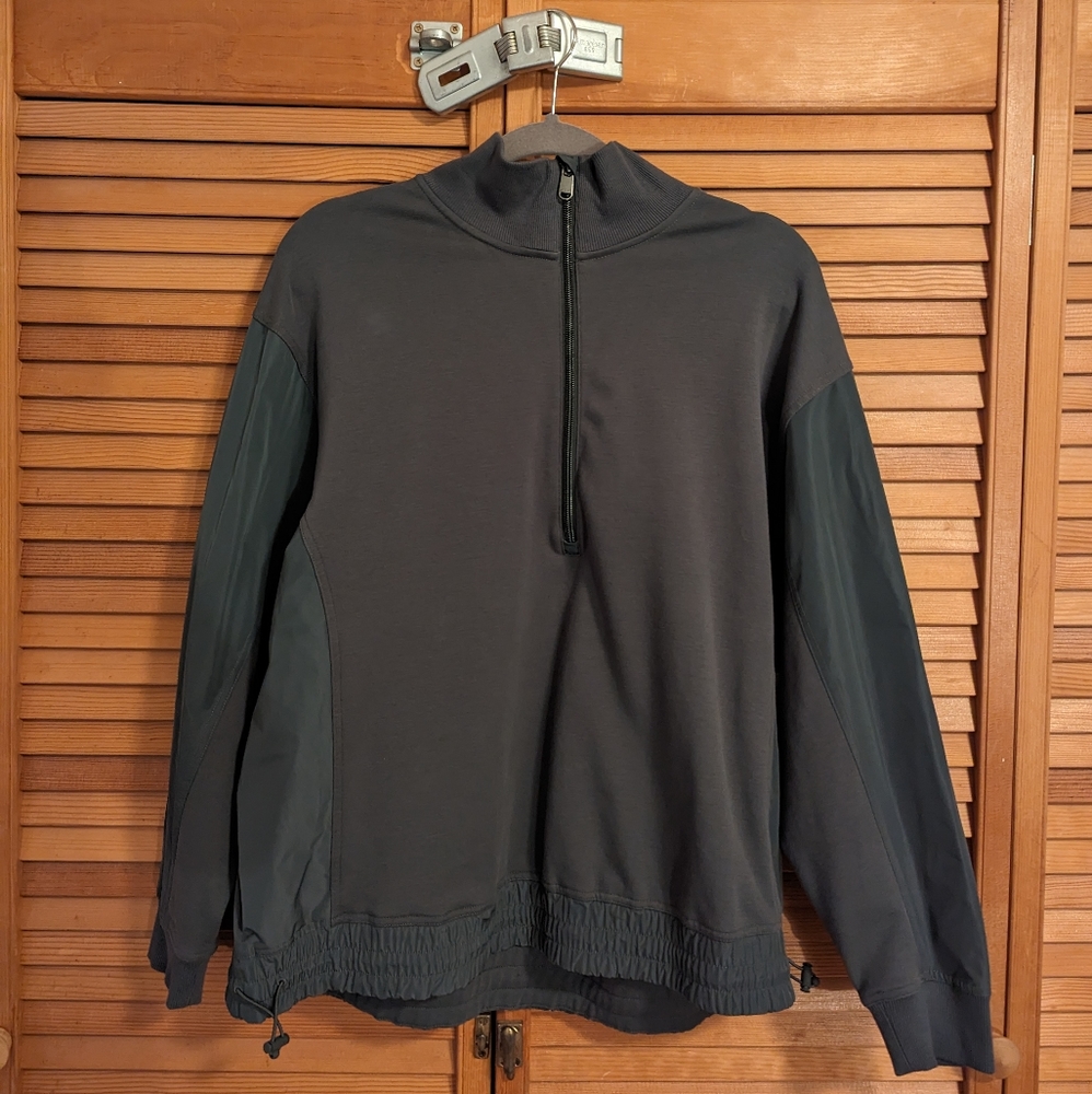 Athleta women's large new sweatshirt quarter zip long sleeve sage green